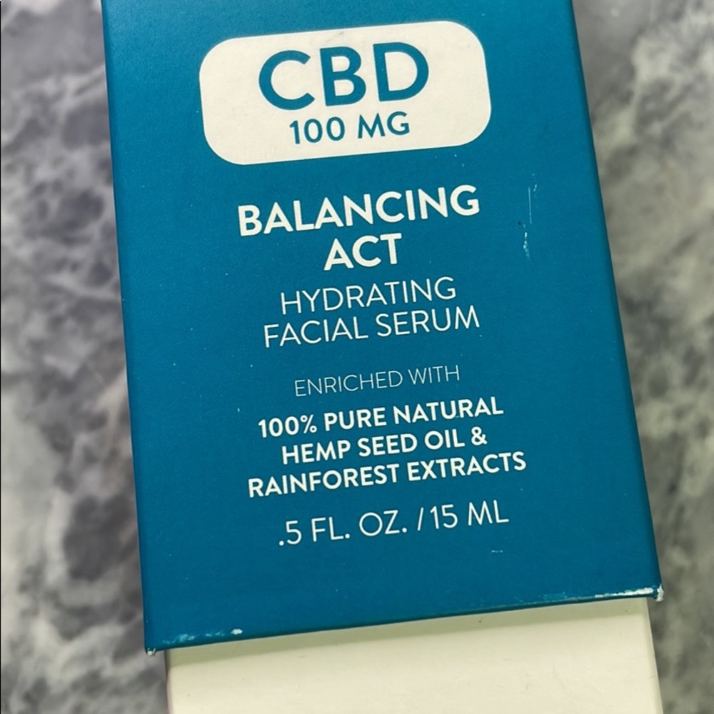 New Hempz Balancing Act Hydrating Facial Serum - Picture 2 of 5